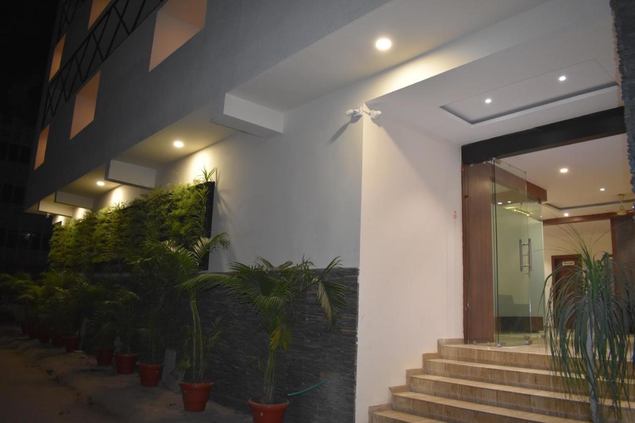 Hotel Vrindavan Palace Indore Exterior foto