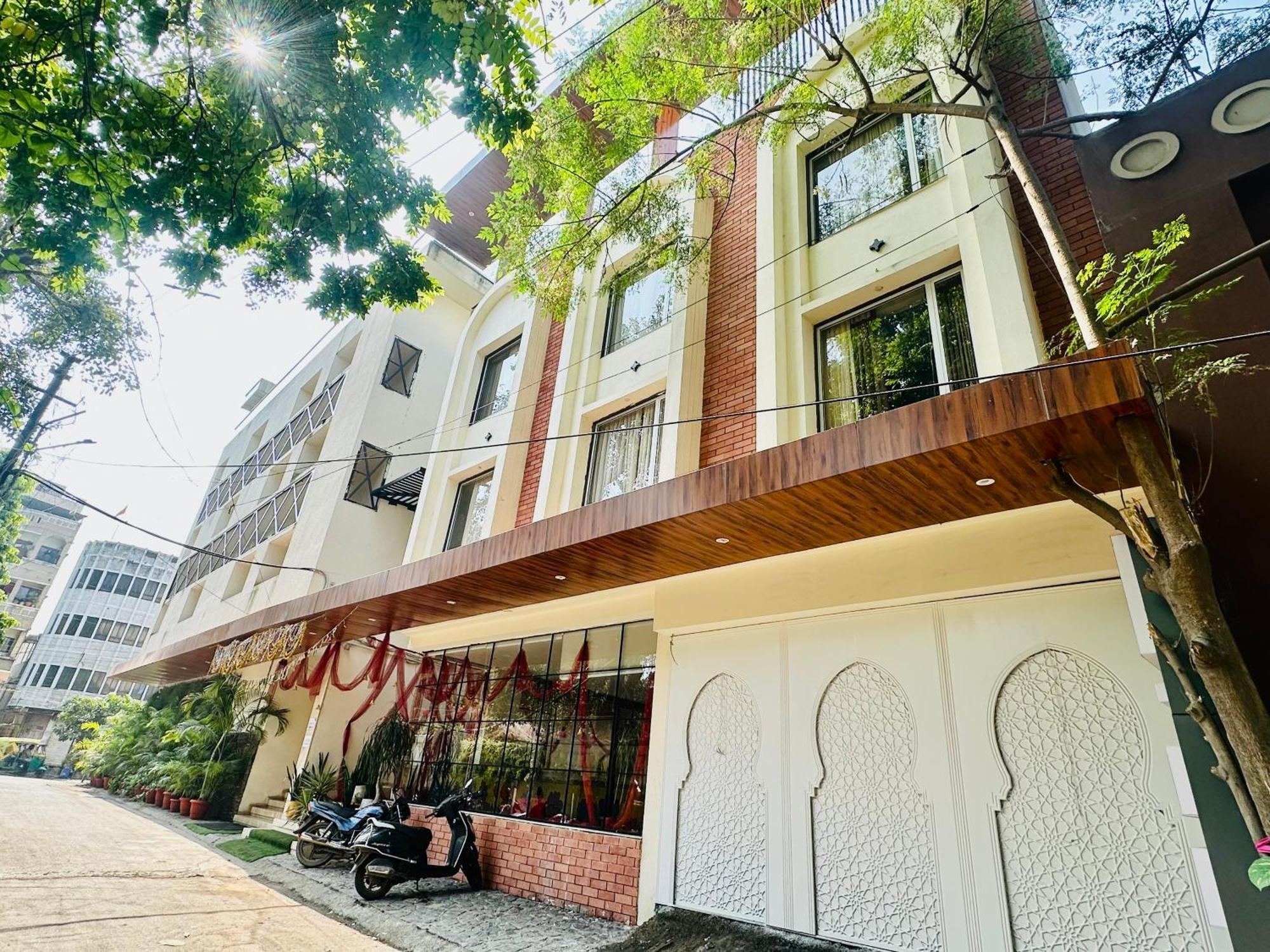 Hotel Vrindavan Palace Indore Exterior foto